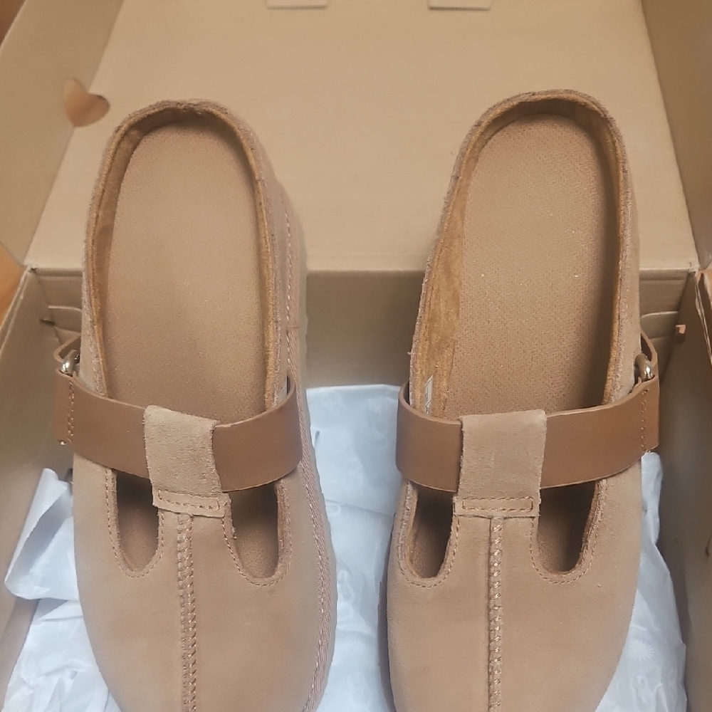 UGG Goldenstar - Tan Slip-On Mules with Soft Suede Finish